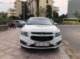 Chevrolet Cruze LT 1.6L 2017 - Bán xe Chevrolet Cruze LT 1.6L đời 2017, màu trắng mới chạy 16000km 