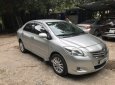 Toyota Vios 2010 - Chính chủ bán ô tô Toyota Vios 2010, màu bạc, giá 315tr