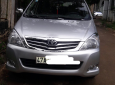 Toyota Innova 2011 - Bán Toyota Innova sản xuất 2011 màu bạc, giá 440 triệu