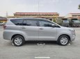 Toyota Innova E 2018 - Bán Toyota Innova E 2018, màu bạc