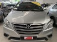 Toyota Innova 2.0E 2016 - Cần bán Toyota Innova 2.0E năm sản xuất 2016, màu bạc, hỗ trợ tài chính cao