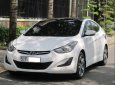 Hyundai Elantra  1.8AT  2015 - Cần bán Hyundai Elantra 1.8AT 2015 màu trắng, phiên bản full option