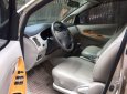 Toyota Innova 2.0G 2012 - Cần bán Toyota Innova 2.0G 2012, màu vàng, xe gia đình