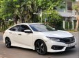 Honda Civic  1.5L Turbo AT 2017 - Gia đình cần bán Honda Civic 1.5L Turbo sản xuất 2017, màu trắng, bảo dưỡng đúng đinh kỳ hãng