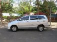 Toyota Innova 2.0MT 2010 - Cần bán gấp Toyota Innova 2.0MT năm sản xuất 2010, màu bạc