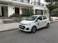 Hyundai Grand i10 2016 - Cần bán gấp Hyundai Grand i10 năm sản xuất 2016, màu trắng, xe nhập chính chủ, giá 350tr