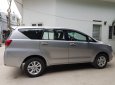 Toyota Innova E 2017 - Bán gấp xe Toyota Innova E số sàn 2017, đăng kí 2018 màu xám bạc