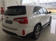 Kia Sorento DATH 2018 - Cần bán Kia Sorento DATH 2018, màu trắng, giá 949tr