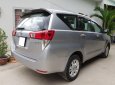 Toyota Innova E 2017 - Bán gấp xe Toyota Innova E số sàn 2017, đăng kí 2018 màu xám bạc