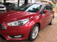 Ford Focus 2016 - Bán Ford Focus sản xuất năm 2016, màu đỏ