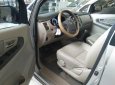 Toyota Innova 2.0E 2016 - Bán xe Toyota Innova 2.0E 2016, màu bạc còn quá mới