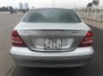 Mercedes-Benz C class C200 2004 - Bán xe Mercedes-Benz C class năm 2004 màu bạc, giá chỉ 225 triệu