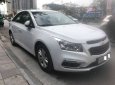 Chevrolet Cruze 2017 - Bán Chevrolet Cruze sản xuất năm 2017, màu trắng giá cạnh tranh