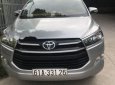 Toyota Innova 2.0E 2017 - Bán xe Toyota Innova 2.0E năm sản xuất 2017, màu bạc, nhập khẩu