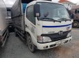 Hino 300 Series 2017 - Bán thanh lý Hino 300 1.8 tấn đời 2017, màu trắng xe nhập, giá 400tr