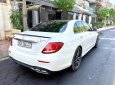 Mercedes-Benz E class E300 AMG 2017 - Bán Mercedes Benz E300 AMG Model 2018 trắng