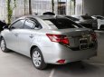 Toyota Vios E 1.5MT 2016 - Bán Toyota Vios E 1.5MT màu bạc số sàn sản xuất 2016 biển Sài Gòn đi 63000km