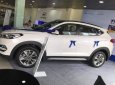 Hyundai Tucson   2018 - Cần bán Hyundai Tucson sản xuất năm 2018, màu trắng, giá tốt