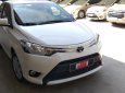 Toyota Vios 1.5E 2018 - Bán xe Toyota Vios 1.5E đời 2017, màu trắng xe mới đi 6.500km chất xe như mới. Giá còn giảm