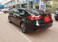 Kia Cerato   1.6AT 2016 - Cần bán gấp Kia Cerato 1.6AT năm 2016, màu đen số tự động, giá chỉ 589 triệu