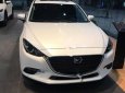Mazda 3 1.5 AT 2018 - Cần bán xe Mazda 3 1.5 AT đời 2018, màu trắng, Kodo mang đậm kiểu dáng thể thao, tinh tế, nội thất sang trọng