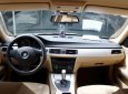 BMW 3 Series 320i 2011 - Bán BMW 320i 2011, màu trắng đen, đi 40000km