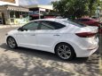 Hyundai Elantra 2017 - Bán xe Hyundai Elantra năm 2017, màu trắng số tự động