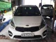 Kia Rondo GAT 2018 - Cần bán xe Kia Rondo GAT sản xuất 2018, màu trắng, xe nhập, giá 650tr