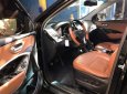 Hyundai Santa Fe 2012 - Cần bán lại xe Hyundai Santa Fe năm sản xuất 2012, màu đen, xe nhập chính chủ, giá chỉ 780 triệu