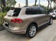 Volkswagen Touareg 2018 - Bán xe Volkswagen Touareg xe mới 98% - Xe đăng ký 2018 - Bảo hành 1,5 năm
