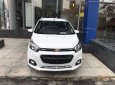 Chevrolet Spark   2018 - Bán Chevrolet Spark năm sản xuất 2018, màu trắng, giá tốt