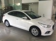 Hyundai Accent 1.4 MT Base 2019 - Bán Hyundai Accent MT màu trắng xe có sẵn giao ngay, giá KM kèm quà tặng hấp dẫn, hỗ trợ vay trả góp ls ưu đãi