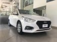 Hyundai Accent 1.4 MT Base 2019 - Bán Hyundai Accent MT màu trắng xe có sẵn giao ngay, giá KM kèm quà tặng hấp dẫn, hỗ trợ vay trả góp ls ưu đãi