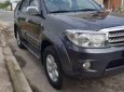 Toyota Fortuner 2010 - Bán Toyota Fortuner đời 2010, màu xám, máy dầu