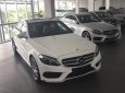 Mercedes-Benz C class  C300 AMG  2017 - Bán Mercedes C300 AMG 2017 cũ, màu trắng, nội thất đỏ lướt