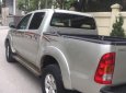 Toyota Hilux 3.0G 4x4 MT 2011 - Xe Toyota Hilux năm sản xuất 2011, màu bạc, xe nhập