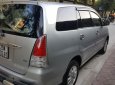 Toyota Innova G 2011 - Xe Toyota Innova G đời 2011, màu bạc xe gia đình