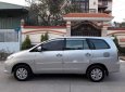 Toyota Innova 2.0G 2010 - Cần bán gấp Toyota Innova 2.0G sản xuất 2010, màu bạc chính chủ 