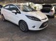 Ford Fiesta 2011 - Cần bán gấp Ford Fiesta đời 2011, màu trắng số tự động