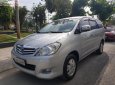 Toyota Innova V 2009 - Cần bán lại xe Toyota Innova V đời 2009, màu bạc số tự động, 428 triệu