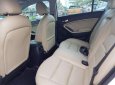 Kia Cerato 1.6AT 2016 - Bán Kia Cerato 1.6AT sản xuất năm 2016, màu trắng xe gia đình