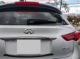 Infiniti QX70   2016 - Cần tiền bán gấp xe Infiniti QX70 2016, xe màu bạc