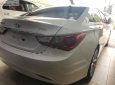 Hyundai Sonata Y20 2011 - Bán Hyundai Sonata Y20 sản xuất 2011, màu trắng, nhập khẩu  