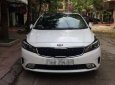 Kia Cerato 2017 - Cần bán xe Kia Cerato năm sản xuất 2017, màu trắng, giá tốt