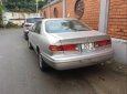 Toyota Camry GLI 2001 - Bán xe Toyota Camry GLI 2001, màu bạc, 275tr