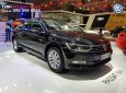 Volkswagen Passat 2018 - Volkswagen Passat Bluemotion Comfort - Tặng 100% phí trước bạ, hỗ trợ trả góp 80%, hotline: 090-898-8862