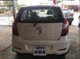 Hyundai i10  MT 2013 - Cần bán gấp Hyundai i10 MT năm 2013, màu trắng, nhập khẩu, nội ngoại thất máy móc ổn hết