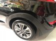 Hyundai Tucson 2.0 ATH 2017 - Bán Hyundai Tucson 2.0 ATH đời 2017, màu đen như mới, 835 triệu