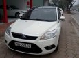 Ford Focus 2011 - Bán Ford Focus sản xuất năm 2011, màu trắng, nhập khẩu nguyên chiếc như mới, 390tr