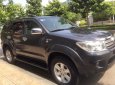 Toyota Fortuner SR5 2.7AT 2010 - Gia đình cần bán xe Toyota Fortuner 2010 bản V, số tự động